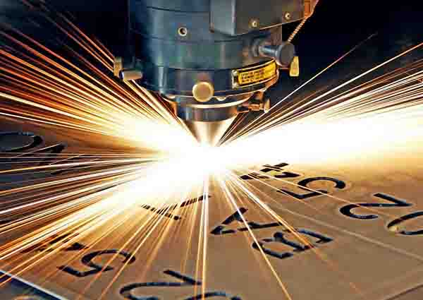 What is the Difference between laser Cutter and Laser Engraver